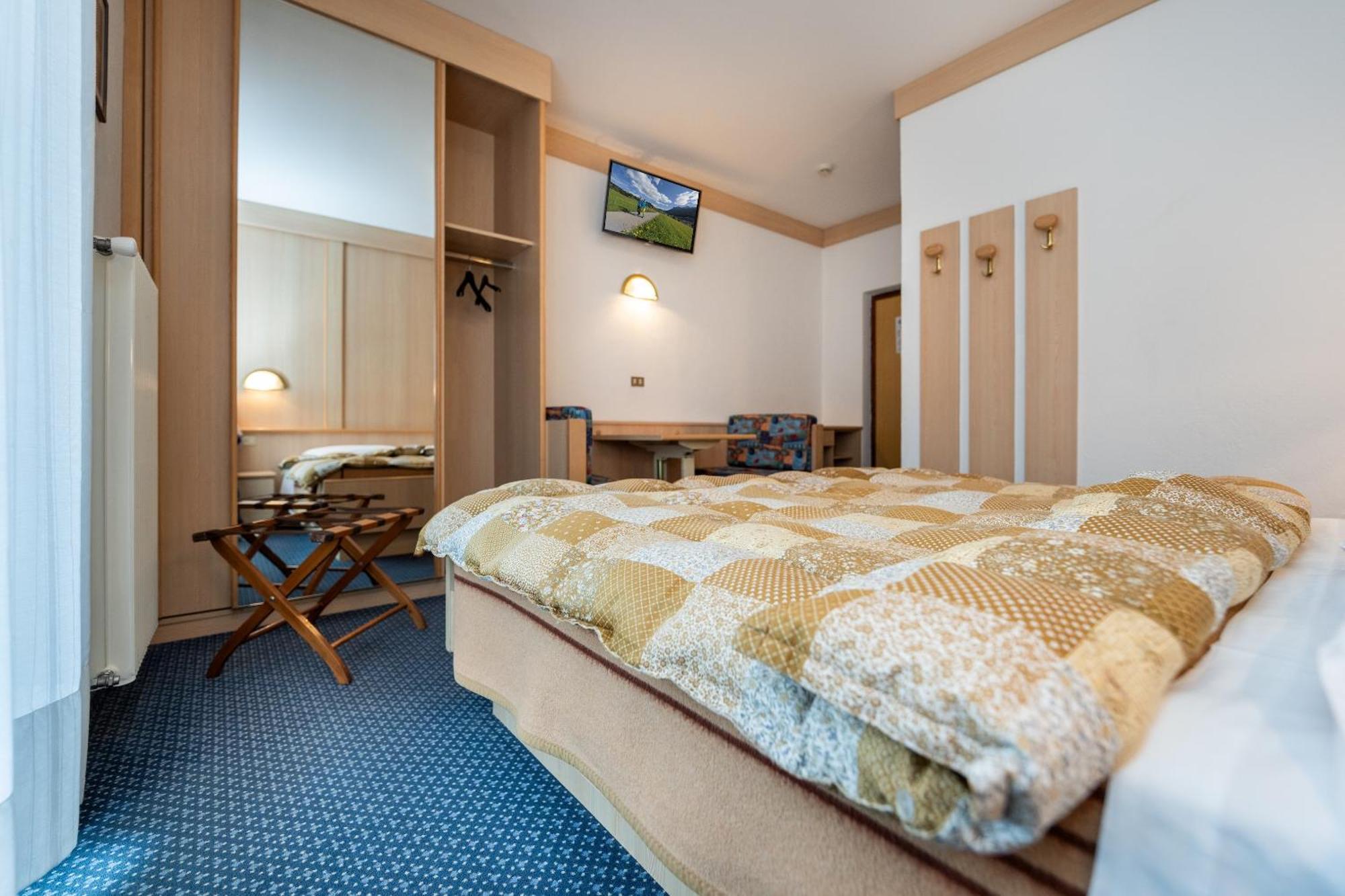 פוצה די פאסה Hotel Mary מראה חיצוני תמונה